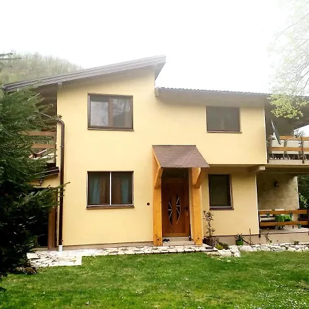 Apartman Eden *