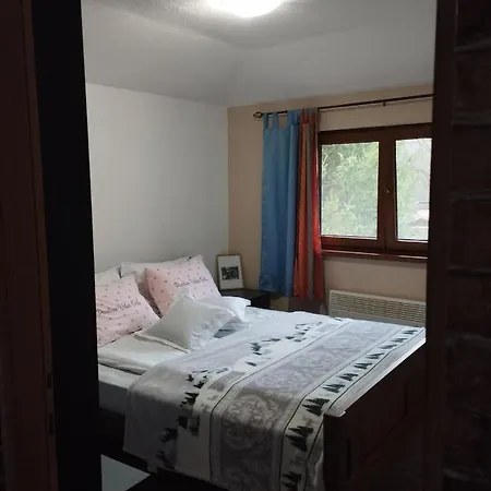 Eden Apartment